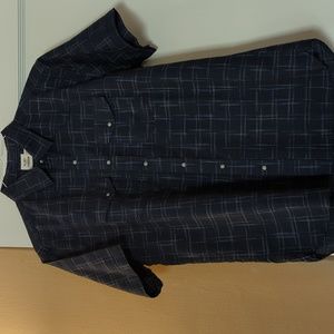 NWOT Flint and Tinder s/s shirt